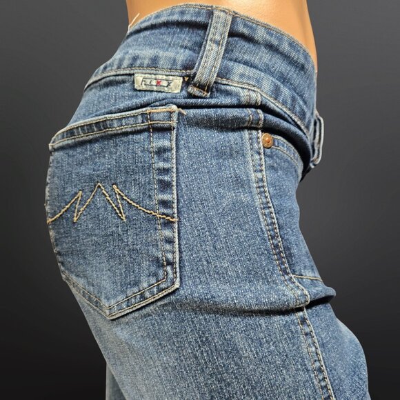 Y2K Low Rise Bootcut Jeans Medium Wash Size S Fits 25 Waist 2000s - Picture 8 of 9